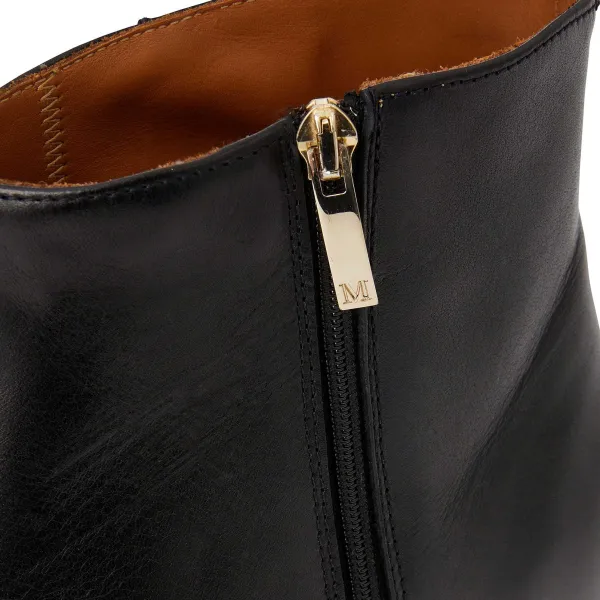 Bruno Magli Raging Leather Side Zip Boot Black New